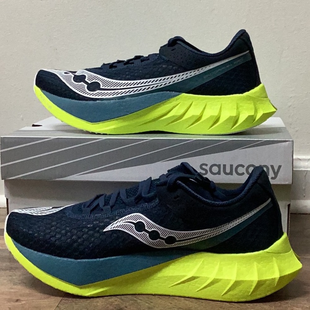Men’s Saucony Endorphin Pro 4 - Picture 2 of 5